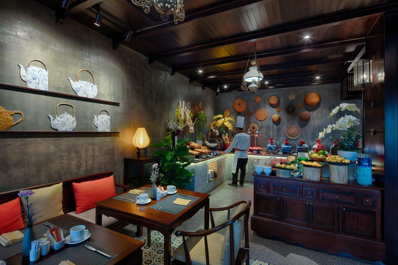ลิตเติล ริเวอร์ไซด์ . อะ ลักชัวรี โฮเต็ล แอนด์ สปา Hotel ฮอยอัน ภายนอก รูปภาพ The interior of the restaurant